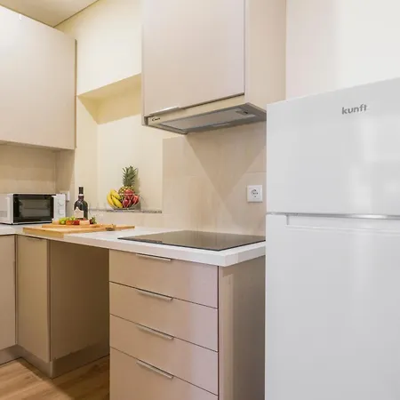Host Wise - Urban Escape Apartament *
